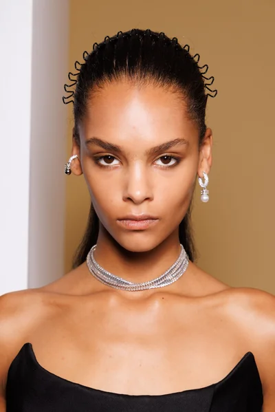 Look 27